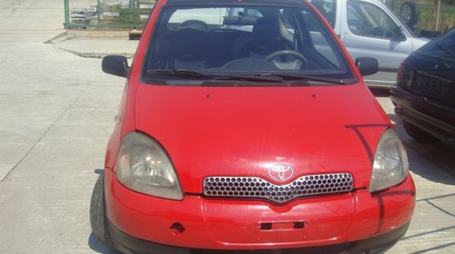 Dezmembrez toyota yaris, 2000, 1000 16v