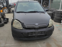 Dezmembrez Toyota Yaris 2002 HATCHBACK 1.3