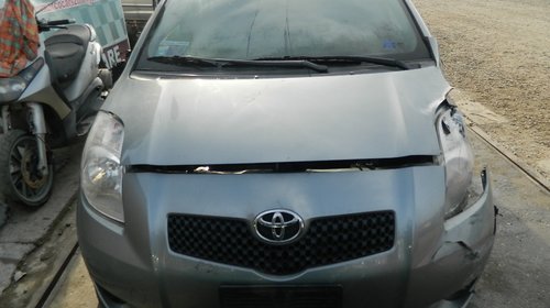 Dezmembrez Toyota Yaris - 2007