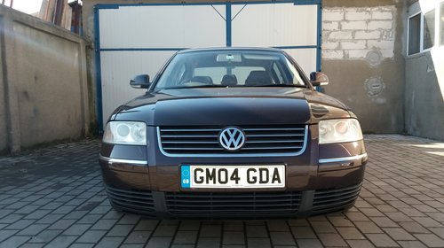 Dezmembrez Vand Piese VW Volkswagen Passat B5.5 1.9 TDI 96 kW AWX 2004
