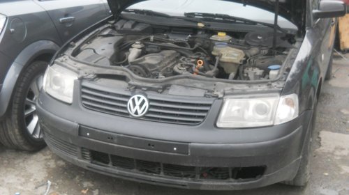 Dezmembrez Volkswagen B5 1.9 TDI tip AJM an 2000