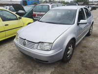 Dezmembrez Volkswagen Bora 1.6b 16v (AZD), an 2002