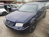 Dezmembrez Volkswagen Bora 1.6b 16v (AZD), an 2002