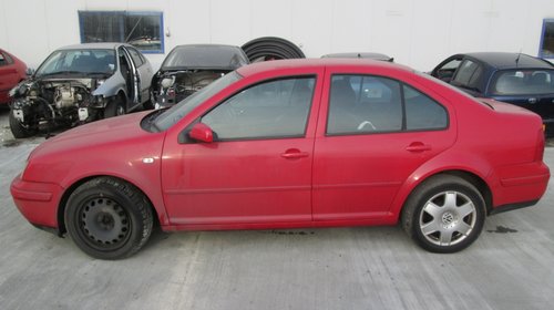 Dezmembrez volkswagen bora 2002 1.6 16v