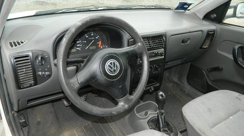 Dezmembrez Volkswagen Caddy 1996-2004