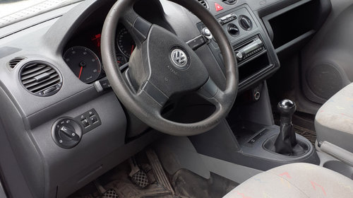 Dezmembrez Volkswagen Caddy 2006 Autoutilitara 1.9