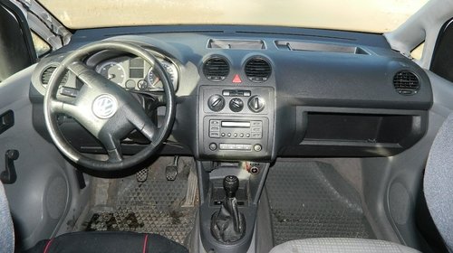 Dezmembrez Volkswagen Caddy din 2003