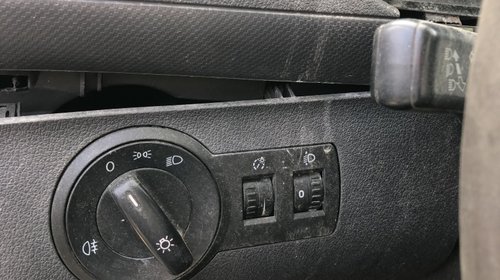 Dezmembrez Volkswagen Caddy III 1.9 TDI BLS