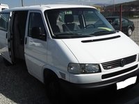 Dezmembrez Volkswagen Caravelle 2.5 tdi din 2002