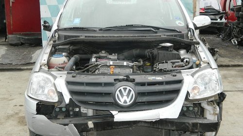 Dezmembrez Volkswagen Fox , 2005-2009