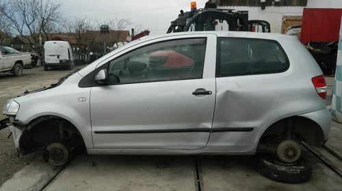 Dezmembrez Volkswagen Fox , 2005-2009