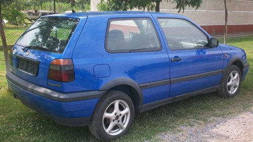 Dezmembrez Volkswagen Golf 3 motor 1.4 benzina an 1996