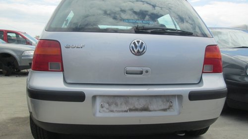 Dezmembrez volkswagen golf 4 1.4i tip bca din 2003