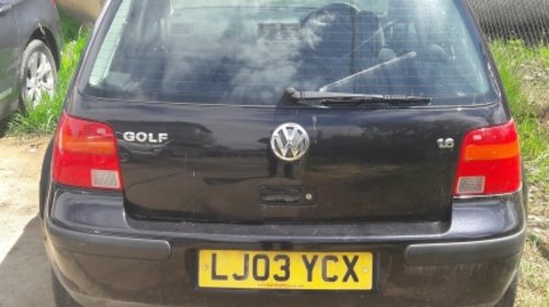 Dezmembrez Volkswagen Golf 4 1.6 16v  2003