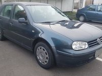 Dezmembrez Volkswagen Golf 4, 1.6 benzina, din 2001