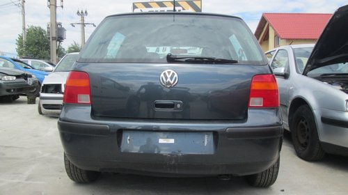 Dezmembrez volkswagen golf 4 1.6i din 2002