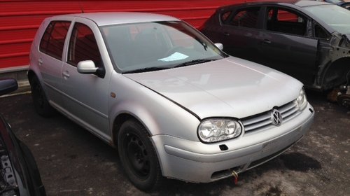 Dezmembrez Volkswagen Golf 4 1.9 Tdi 90 CP 20