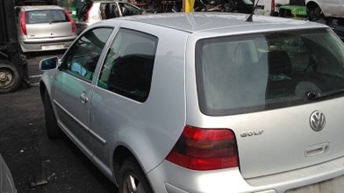 Dezmembrez Volkswagen Golf 4 1.9 tdi