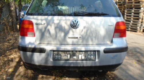 Dezmembrez Volkswagen Golf 4 2000 Hatchback 2.0