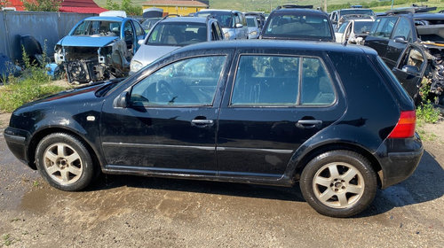 Dezmembrez Volkswagen Golf 4 2001 hatchback 1,9 diesel