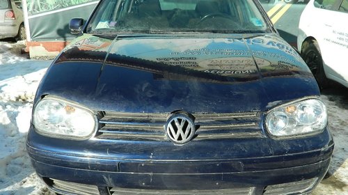 Dezmembrez Volkswagen Golf 4 - 2001