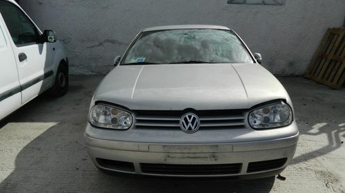 Dezmembrez Volkswagen Golf 4 - 2002