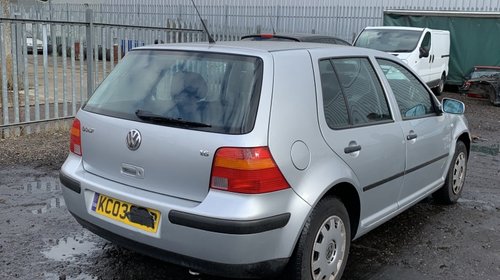 Dezmembrez Volkswagen Golf 4 2003 Hatchback 1,6 Benzina BFQ