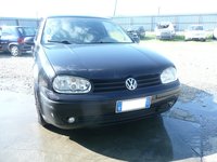 Dezmembrez volkswagen golf 4