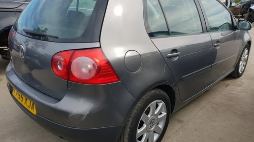 Dezmembrez Volkswagen Golf 5 2005 2.0tdi BKD