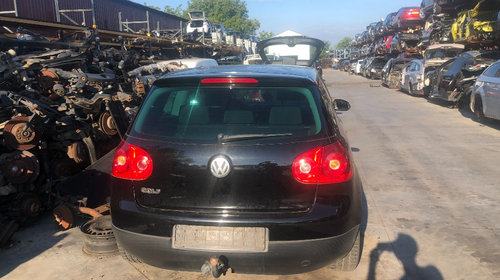 Dezmembrez Volkswagen Golf 5 2005 Hatchback 1,4