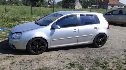 Dezmembrez Volkswagen Golf 5, an 2004, motor BKD, 2.0 diesel