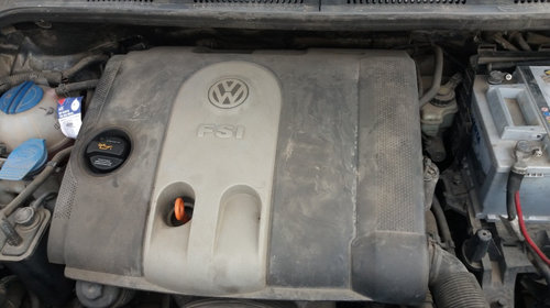 Dezmembrez Volkswagen Golf 5 Plus 2005 Hatchback 1.6 benzina FSI