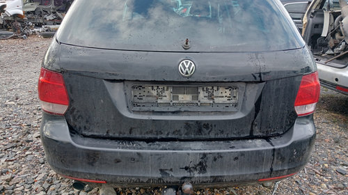 Dezmembrez Volkswagen Golf 6 Combi/break, motor 2.0 diesel, an fabricatie 2011
