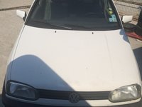 Dezmembrez Volkswagen Golf III 1.6i