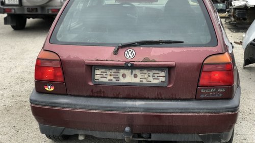Dezmembrez Volkswagen Golf III 1.8i ABS