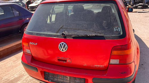 Dezmembrez Volkswagen Golf IV 1.4i 16v AKQ