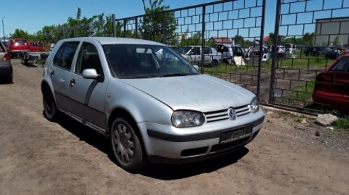 Dezmembrez Volkswagen Golf IV, an 2000, motorizare 1.6