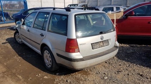 Dezmembrez Volkswagen Golf IV ,an 2002