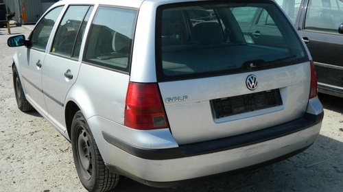 Dezmembrez VOLKSWAGEN GOLF IV, model masina 2001 Oradea