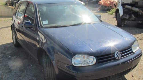 Dezmembrez Volkswagen Golf4 1,6i 16V An.2003