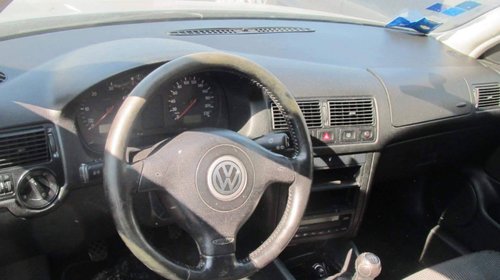 Dezmembrez Volkswagen Golf4 1,9tdi ALH An.2000