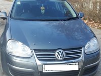 Dezmembrez Volkswagen Jetta 1.9 tdi BXE DSG 2007