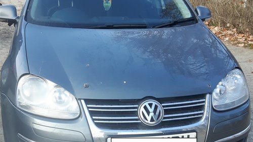 Dezmembrez Volkswagen Jetta 1.9 tdi BXE DSG 2
