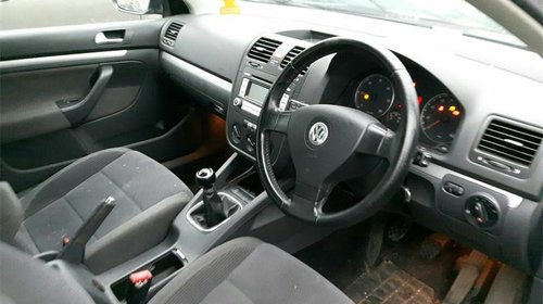 Dezmembrez Volkswagen Jetta 2007 Sedan 1.9 TDi