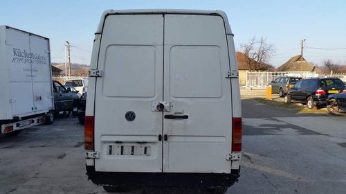 Dezmembrez Volkswagen LT 35, model masina 2001-2005 Oradea