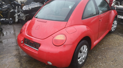 Dezmembrez Volkswagen New Beetle 1.4b 16v (BCA), an 2005