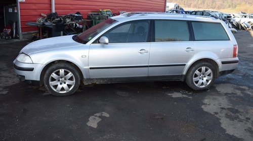 Dezmembrez Volkswagen Passat 1.8 benzina AWT 2003