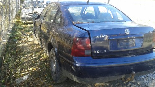 Dezmembrez volkswagen passat 1,9 tdi an 2000