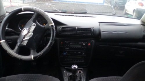 Dezmembrez Volkswagen Passat an 2002 motorizare 1.9 TDI