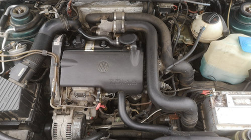 Dezmembrez Volkswagen Passat B4 Combi 1.9 TD (1Z)